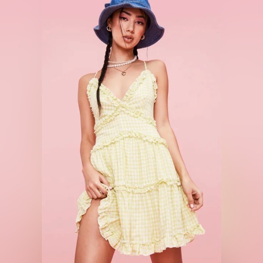 MABLE Gingham Mini Dress Lime Green Ruffle Spaghetti Strap Short V Neck‎ Medium
